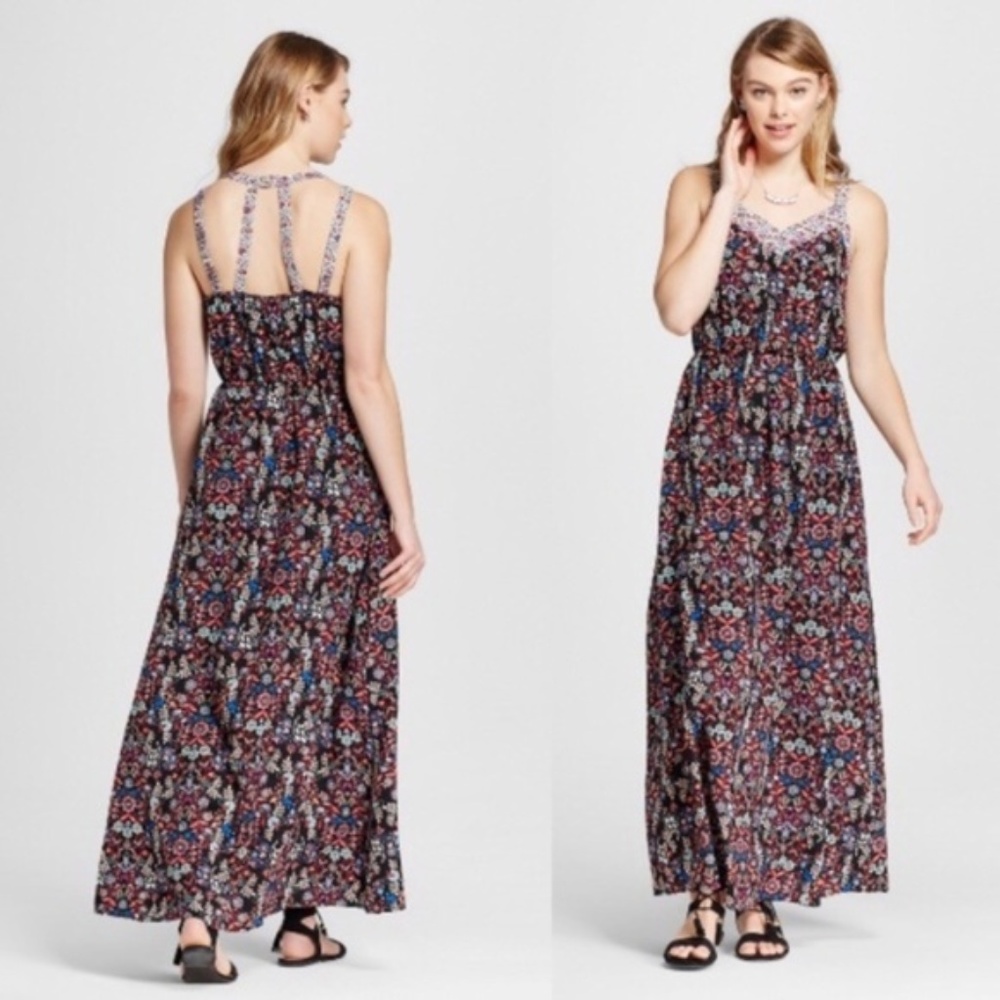 SOLD NWT $30 Strappy Floral Long Maxi Size Small